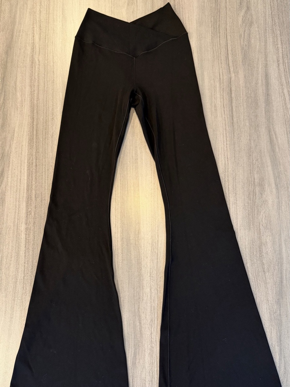 Offline by Aerie flare leggings Black Size Small